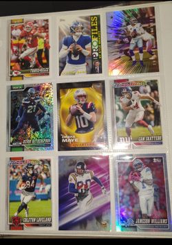 TOPPS FOOTBALL TRADING CARDS