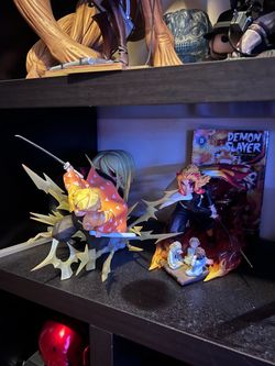 Rengoku/Zenitsu figures