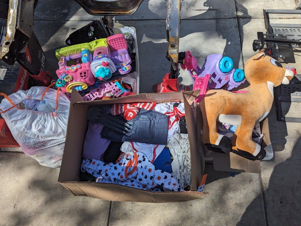 Free Toys And Clothes 