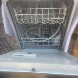 Practically new dishwasher