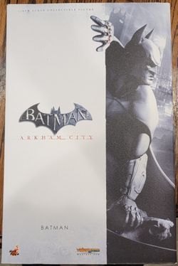 Hot Toys Arkham City Batman