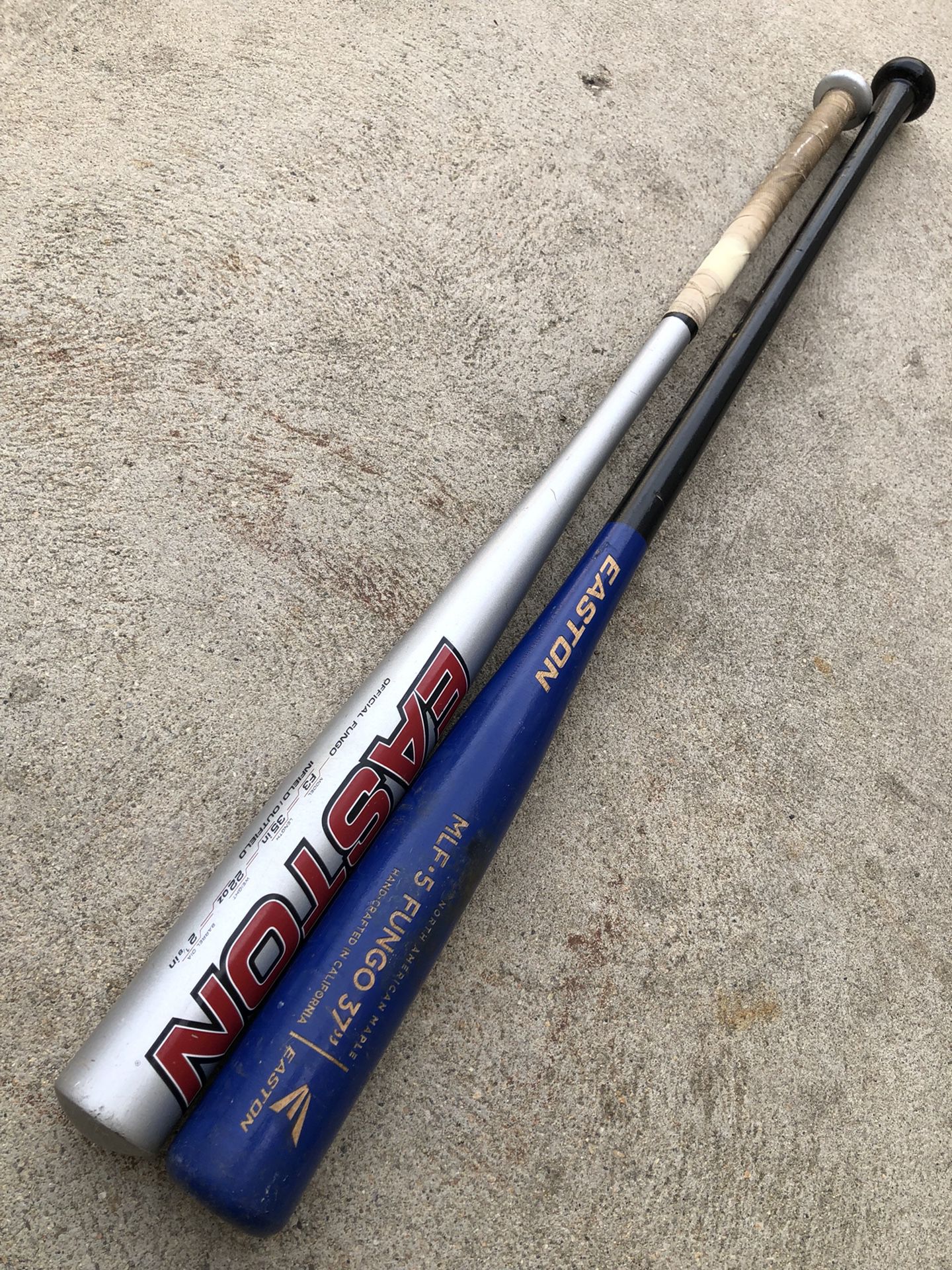 Easton Baseball Fungo Bats Sz 35” and 37” In Solid Condition