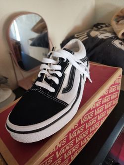 Vans shoes, black and white,