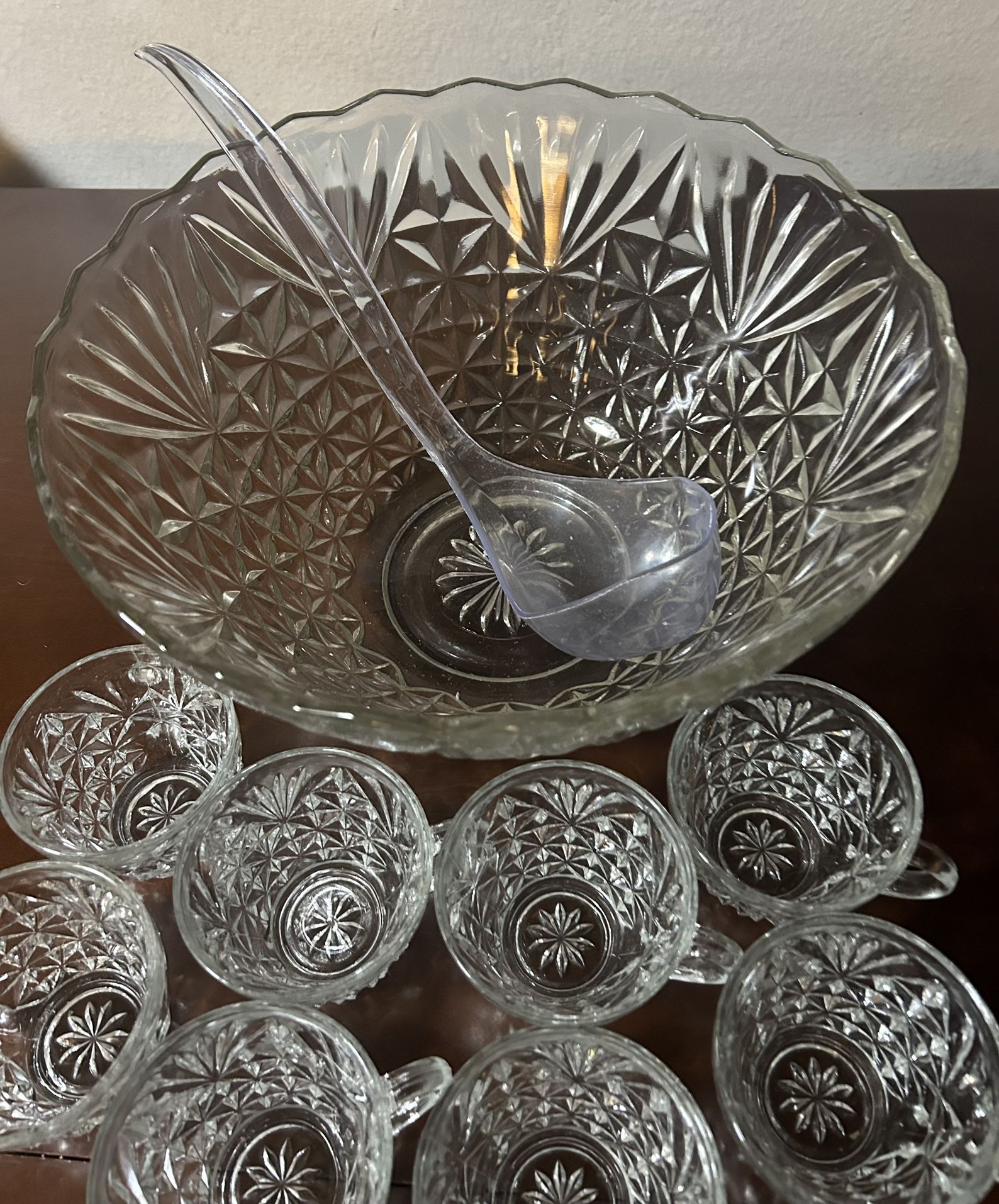 Punch Bowl with  8 cups & Ladle