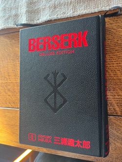 Berserk Deluxe Vol 8