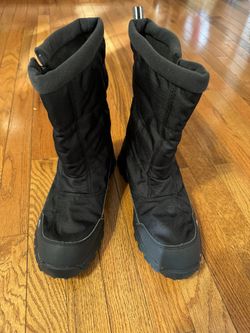 Decathlon Warm Waterproof Snow Hiking Boots Size 9.5