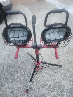 Husky Twin Head Work Lights with Tripod