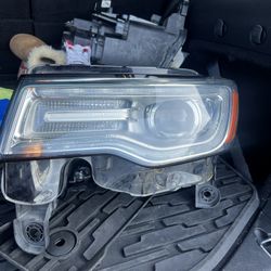 2015 Jeep Headlights 