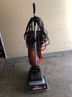 Royal power vacuum
