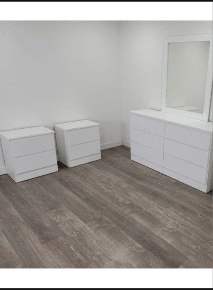 DRESSER WITH MIRROR AND TWO NIGHTSTANDS