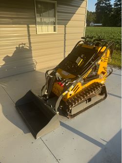 SSL60 Mini Skid Steer