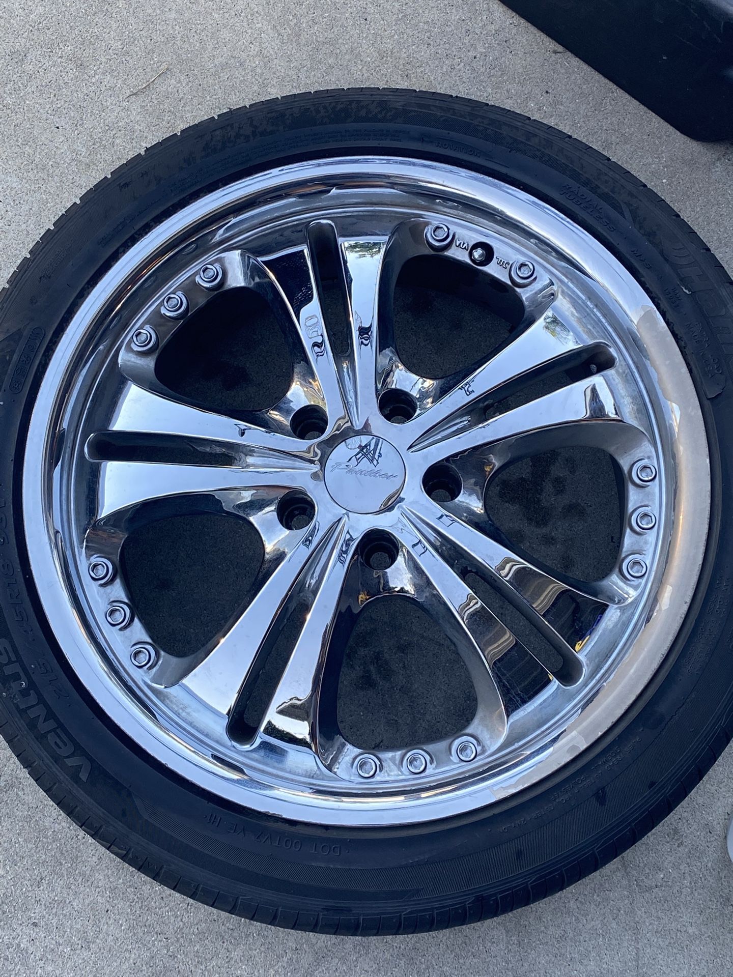 225-40/18 2 Good Tires 4 Wheels
