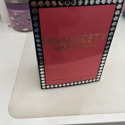 Nicki Minaj Minajesty Perfume