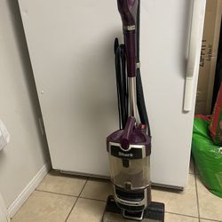 aspiradora  enperfectas  condiciones   $20dls