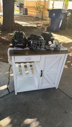Table helmets
