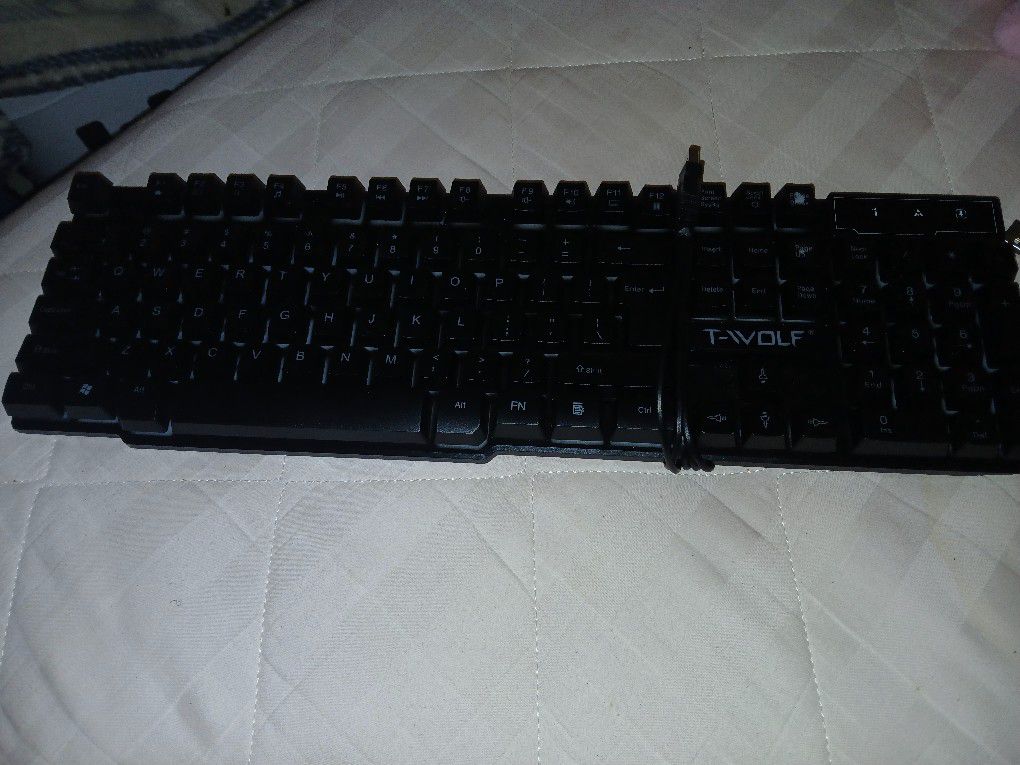 T-WOLF Gaming Keyboard