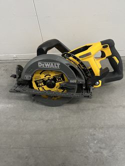 Dewalt 60v Flexvolt 7 1/4”saw 