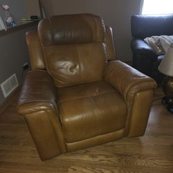 Electric Recliner With Electric Lumbar