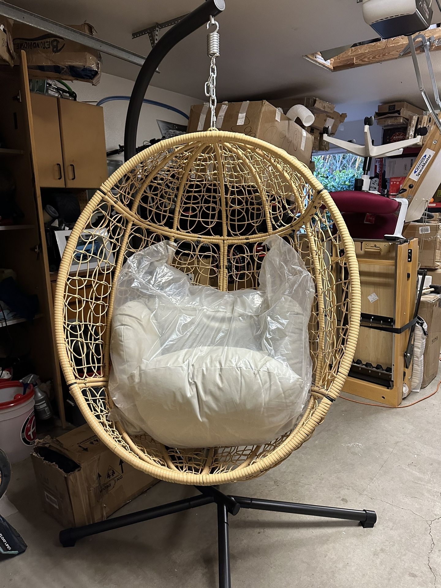 Hanging Wicker Egg Chair With Stand