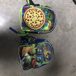 3 Mochilas  (las 3 x $8)