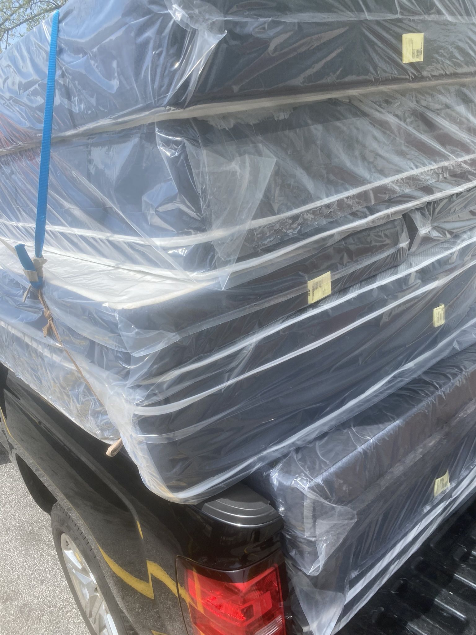 King Pillowtop Set New In Plastic Free Delivery In Atlanta