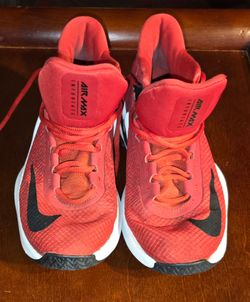 Nike Air Max Infuriate 2 Mid Top Sneakers Red/Black/White 6y