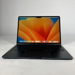 2022 Apple MacBook Air 13.6" M2 8C GPU 3.5GHz 8GB RAM 256GB SSD A2681