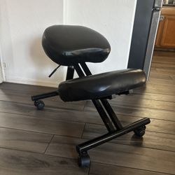 Ergonomic Kneeling Chair