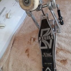 Drum pedal