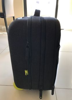 Carry on incase