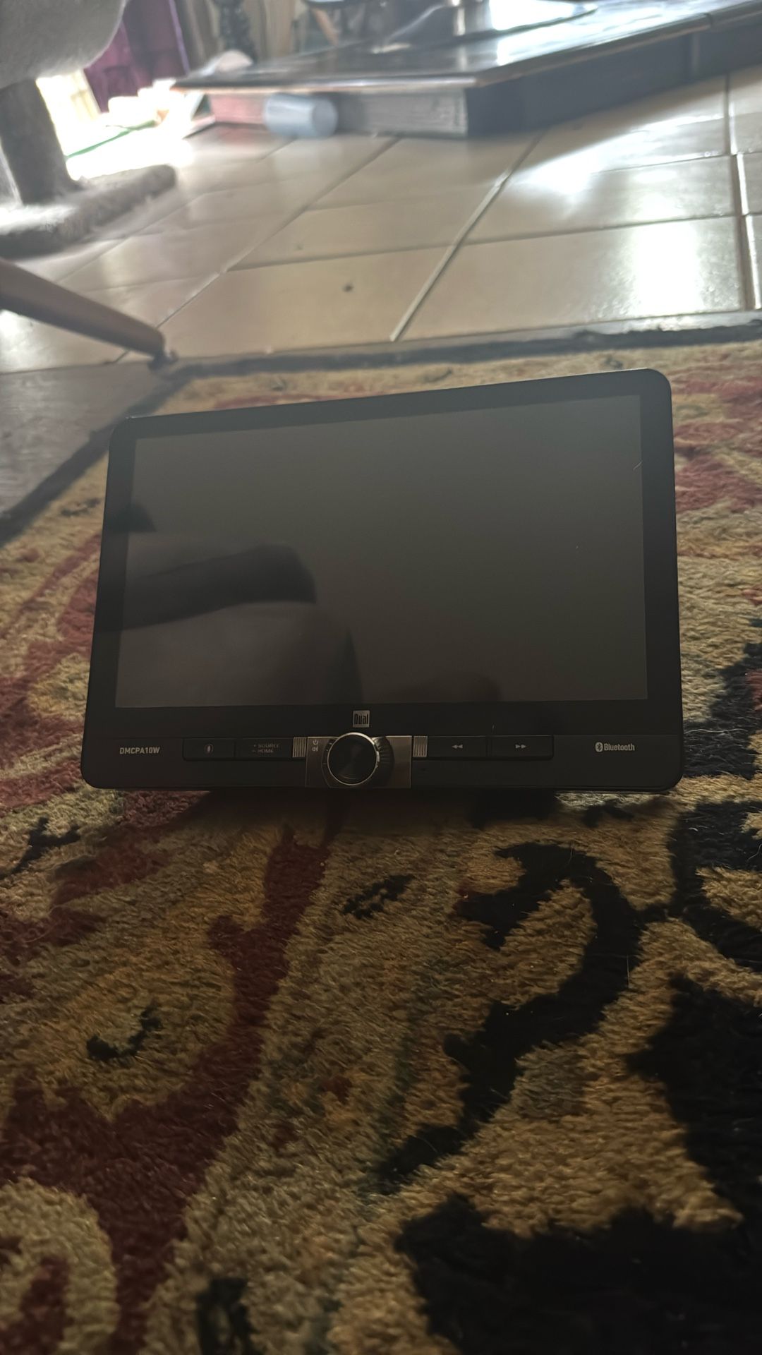 Dual 10” Screen Radio/carplay