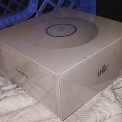 NEW Sealed Ubiquiti UniFi nanoHD WiFi Access Point (UAP-nanoHD-US) 