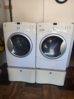 GE Front Load Washer and Dryer Set