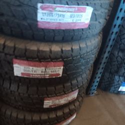 4 New Tires Installed/ Nuevas Llantas Instaladas 265/75/16 Land Spider Tires