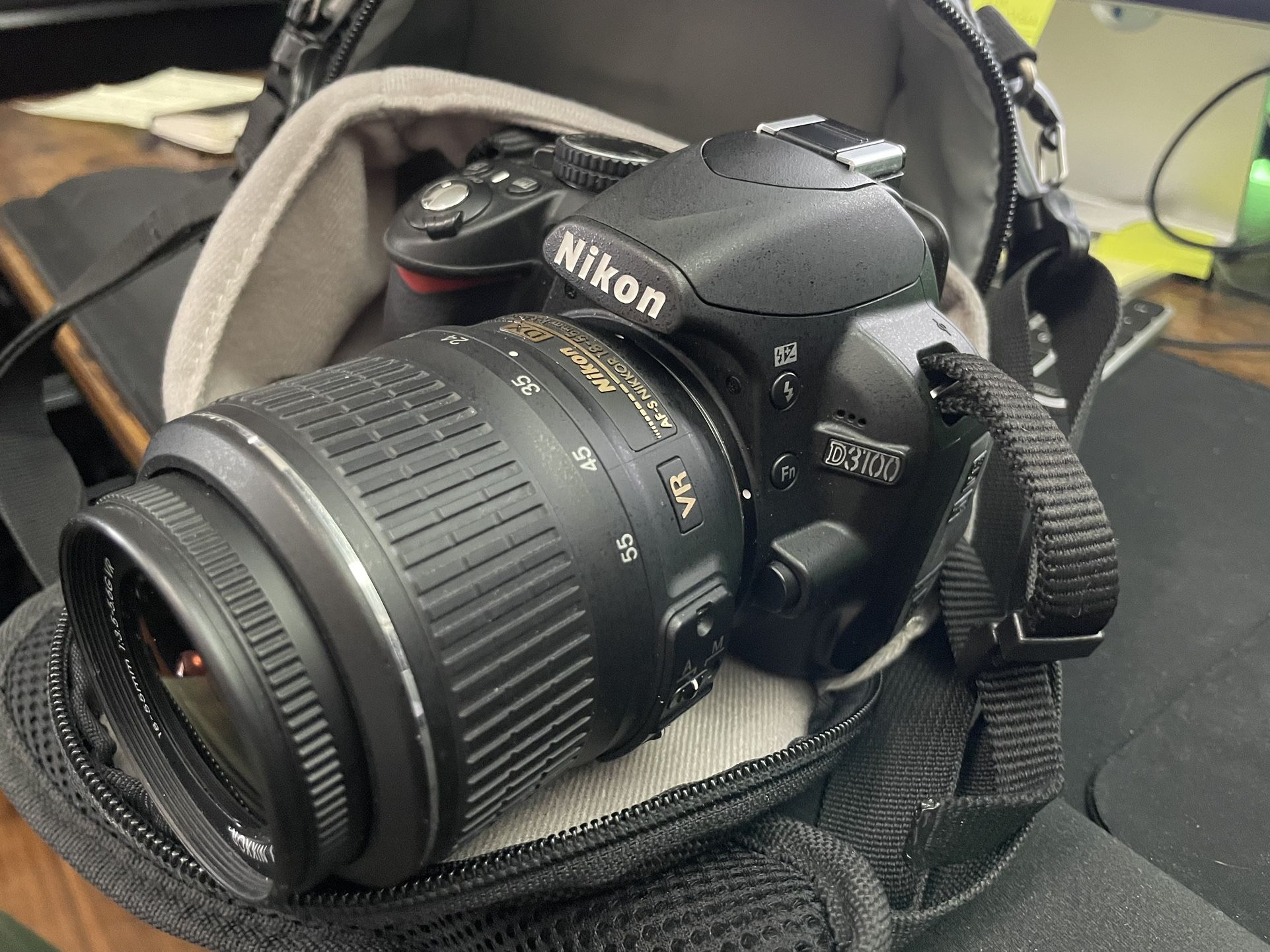 Nikon 3100
