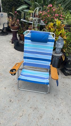 Low beach chair with cup holder