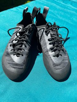 Rock climbing shoes