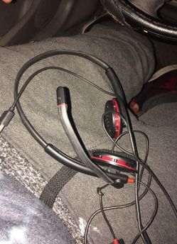 Headphones with Mic on loud