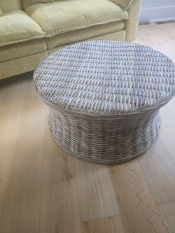 Table ottoman