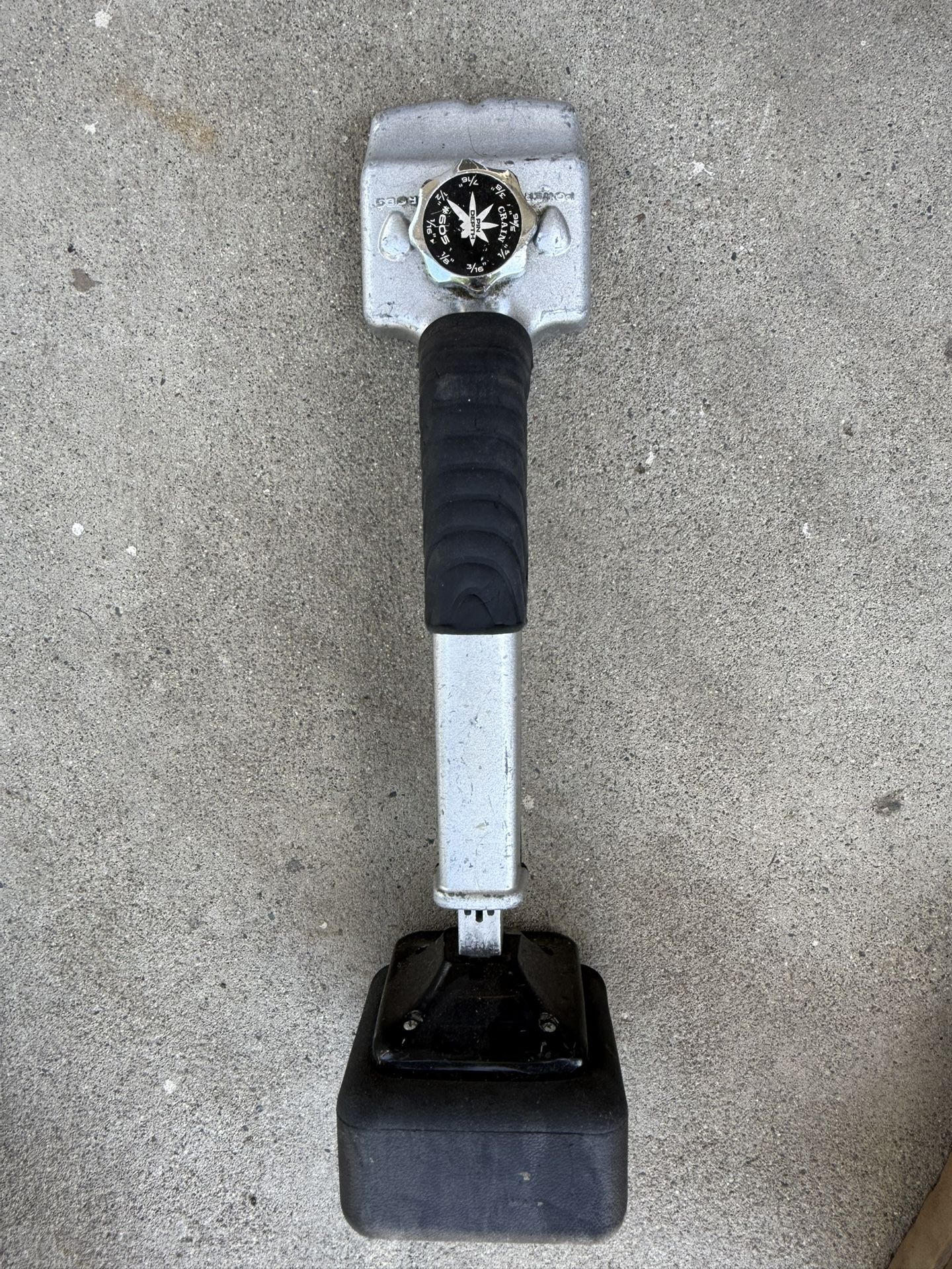 Adjustable Knee Kicker