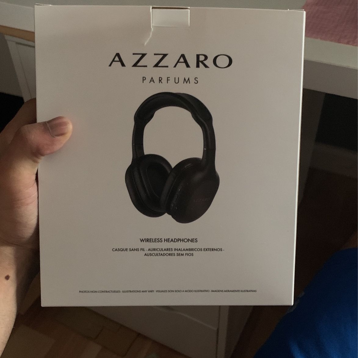 Azzaro Headphones for Sale in Queens, NY OfferUp