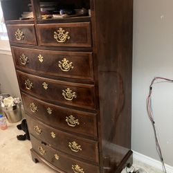 Armoire/Dresser