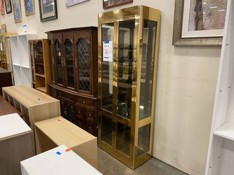 MASTERCRAFT Vitrine Polished Brass and Glass Display Cabinet