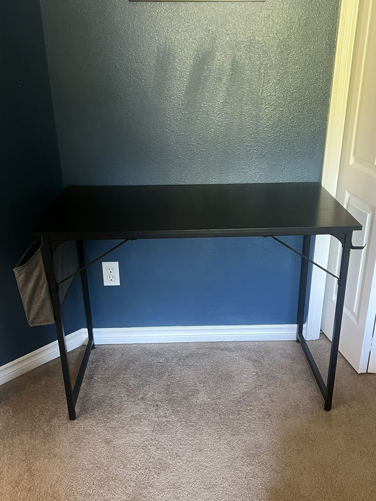 Office desk / Table