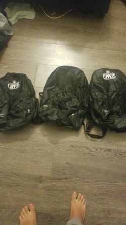 3 backpacks black clippers