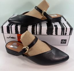 New DV Dolce Vita Women's Pointed Toe Flat Slip On Buckle - Black