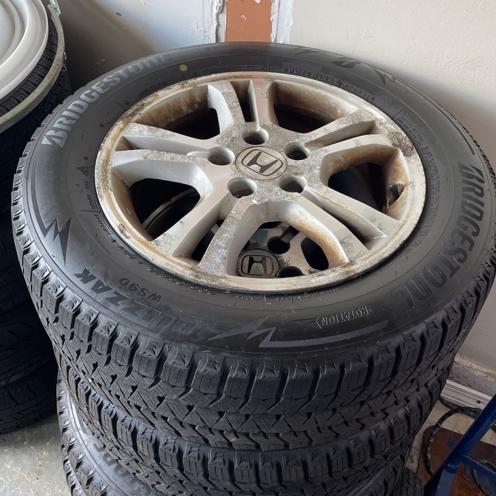 Honda Rims Size 205/65R16