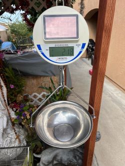 Marco food scales asking $50 thanks    Detecto solar powered scales commercial asking $100 thanks