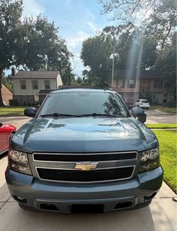 2009 Chevrolet Avalanche 20 inch oem on 33s