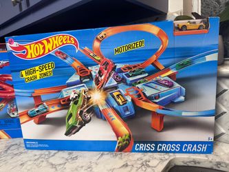 NIB Hot Wheels Criss Cross Crash Track Set - BRAND NEW IN BOX
